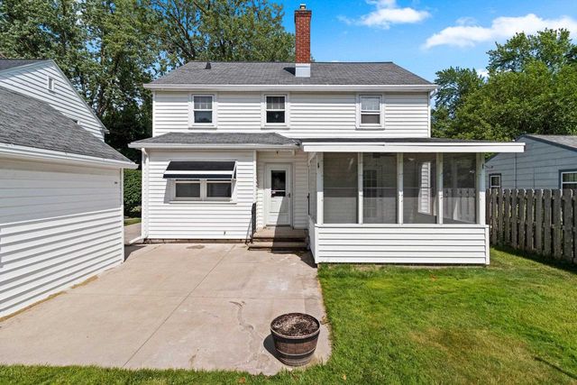 1727 N CLARK STREET, Appleton, WI 54911