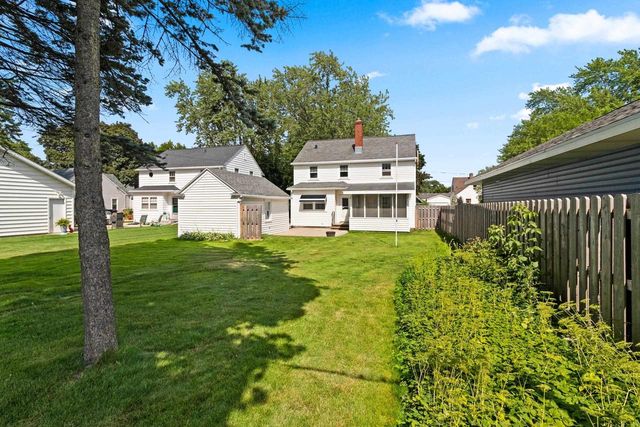 1727 N CLARK STREET, Appleton, WI 54911