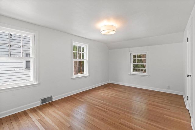 1727 N CLARK STREET, Appleton, WI 54911