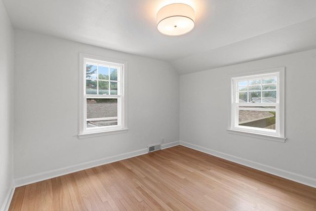 1727 N CLARK STREET, Appleton, WI 54911