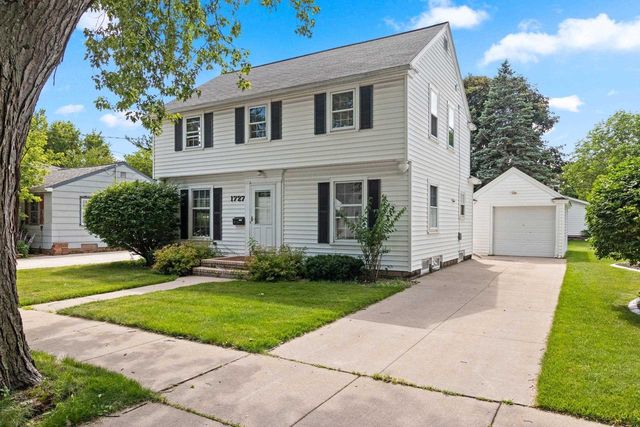 1727 N CLARK STREET, Appleton, WI 54911