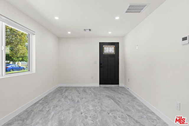16042 Knapp Street, North Hills (los Angeles), CA 91343