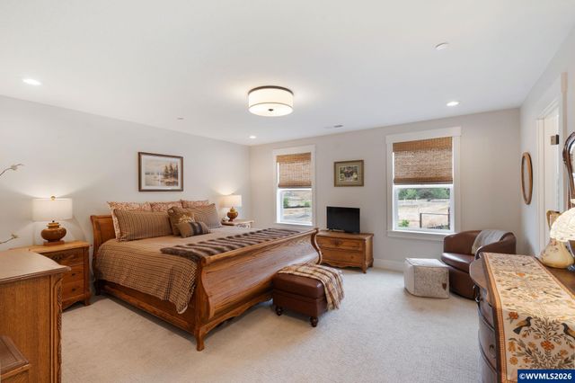 2893 NW Mt Ashland Ln, Mcminnville, OR 97128