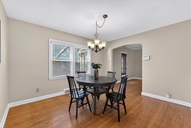 7339 Summit Street, Kansas City, MO 64114