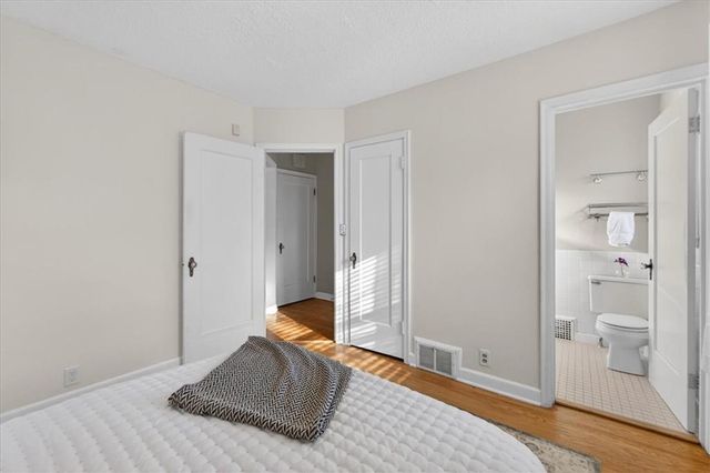 7339 Summit Street, Kansas City, MO 64114