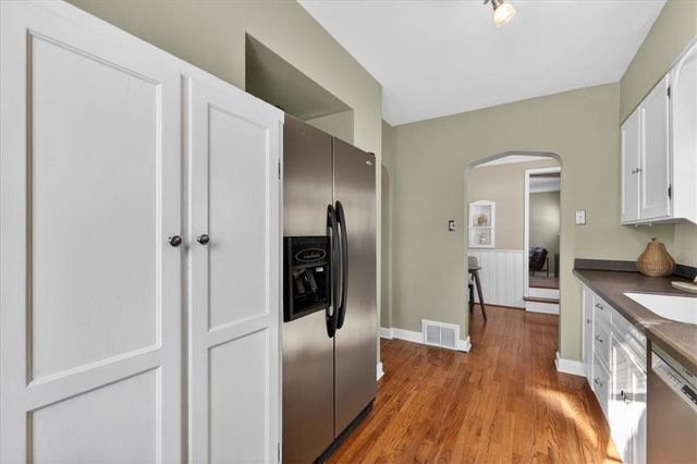 7339 Summit Street, Kansas City, MO 64114