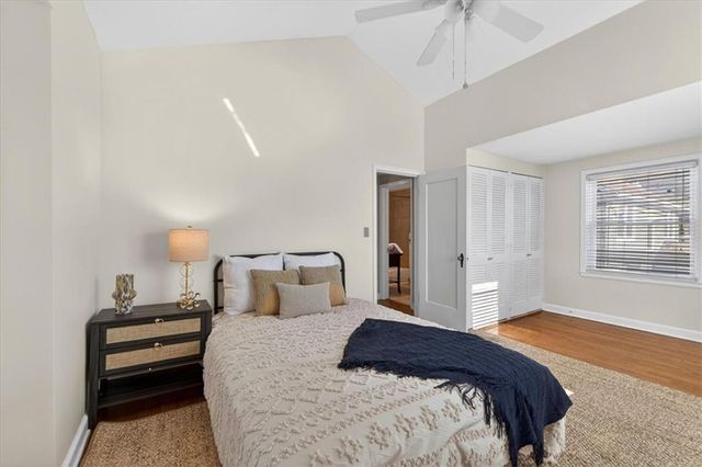 7339 Summit Street, Kansas City, MO 64114