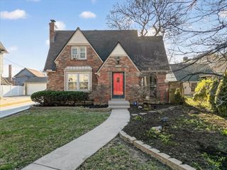 7339 Summit Street, Kansas City, MO 64114