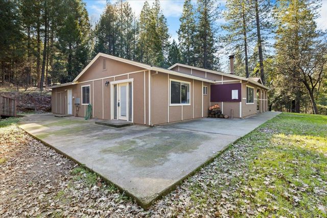 8836 Double A Ranch Rd, Brownsville, CA 95919