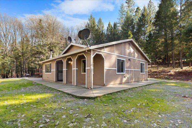 8836 Double A Ranch Rd, Brownsville, CA 95919