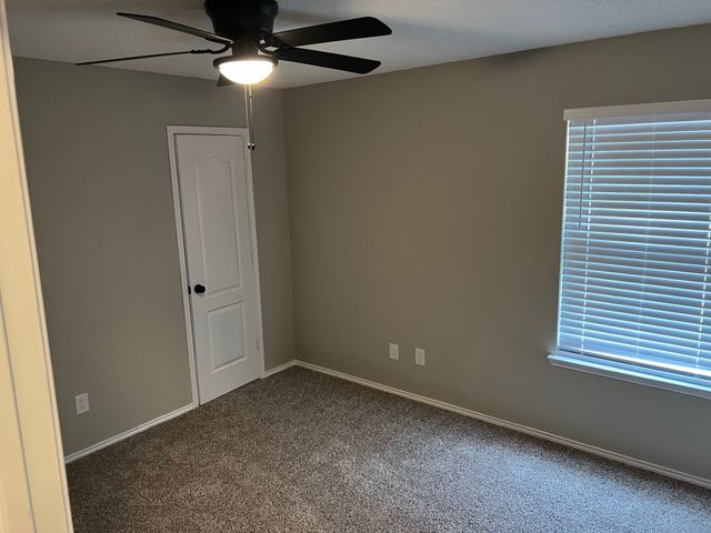 311 Dakota Drive, Arlington, TX 76002