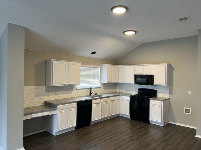 311 Dakota Drive, Arlington, TX 76002