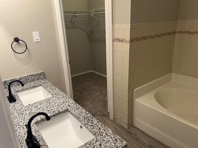 311 Dakota Drive, Arlington, TX 76002