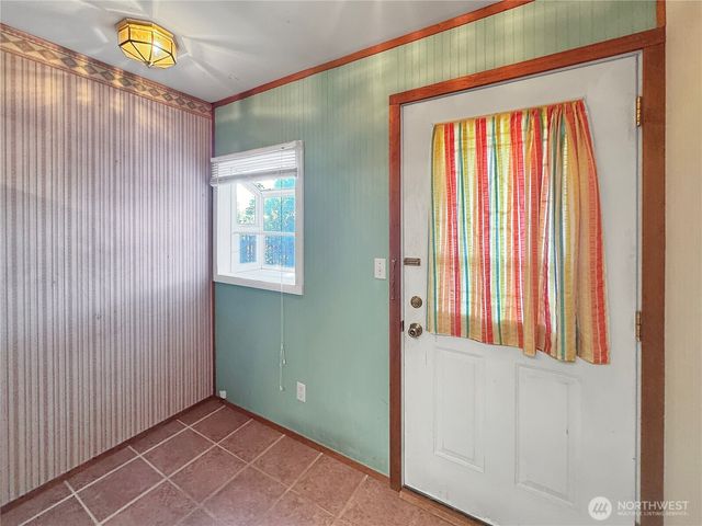111 S 1st Street, Thorp, WA 98946