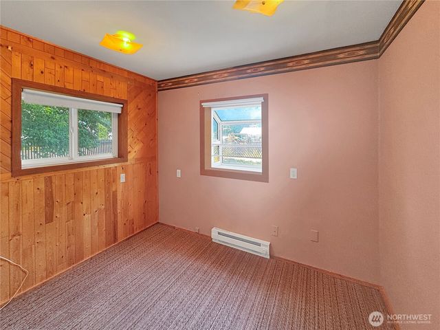 111 S 1st Street, Thorp, WA 98946