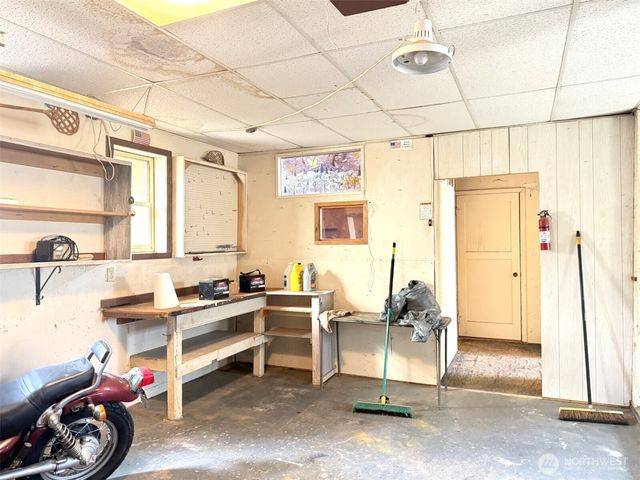111 S 1st Street, Thorp, WA 98946
