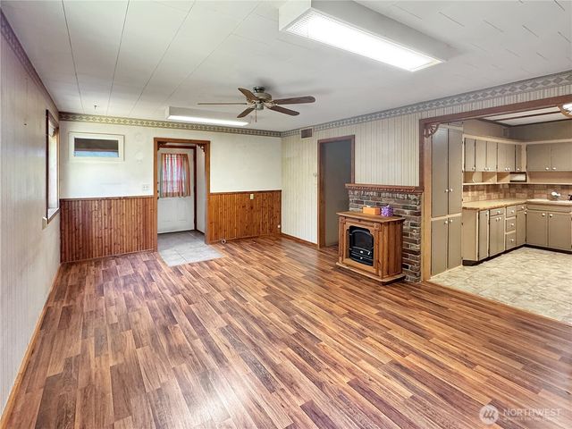 111 S 1st Street, Thorp, WA 98946