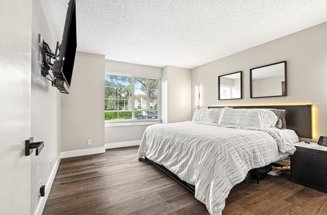 4620 W Mcnab Road B1, Pompano Beach, FL 33069