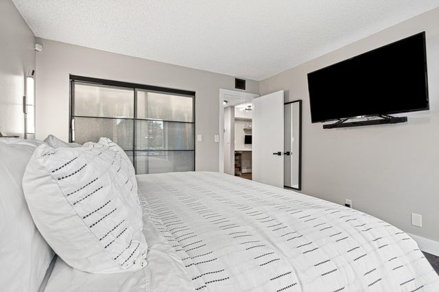 4620 W Mcnab Road B1, Pompano Beach, FL 33069