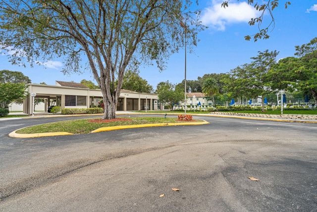 4620 W Mcnab Road B1, Pompano Beach, FL 33069