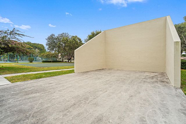4620 W Mcnab Road B1, Pompano Beach, FL 33069