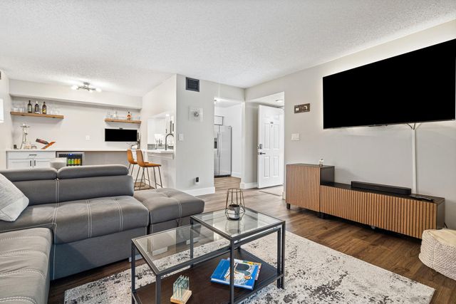 4620 W Mcnab Road B1, Pompano Beach, FL 33069