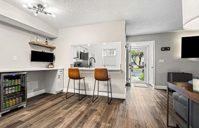 4620 W Mcnab Road B1, Pompano Beach, FL 33069