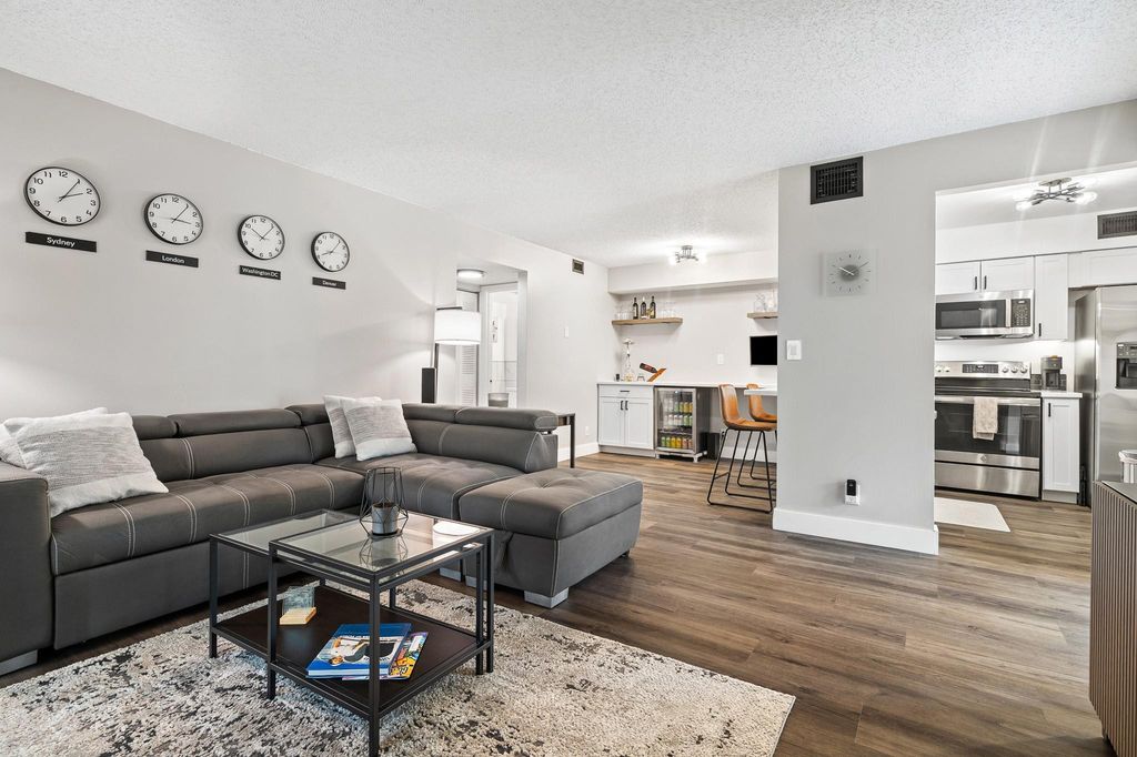 4620 W Mcnab Road B1, Pompano Beach, FL 33069