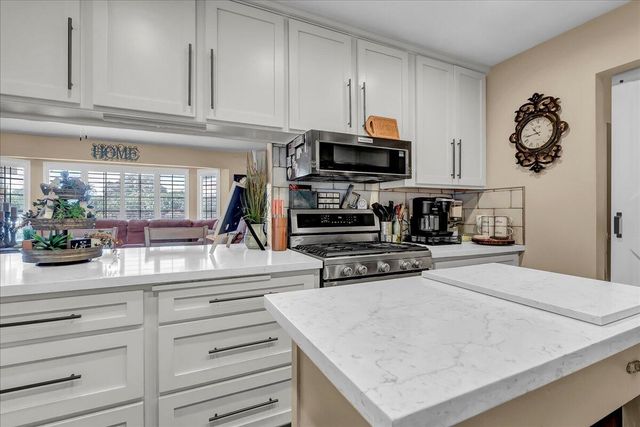 21544 Grangeville Boulevard, Lemoore, CA 93245