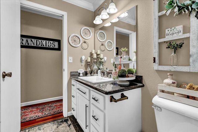 21544 Grangeville Boulevard, Lemoore, CA 93245