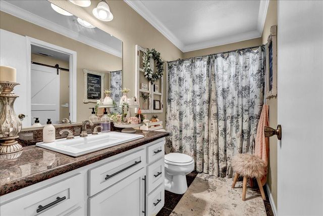 21544 Grangeville Boulevard, Lemoore, CA 93245