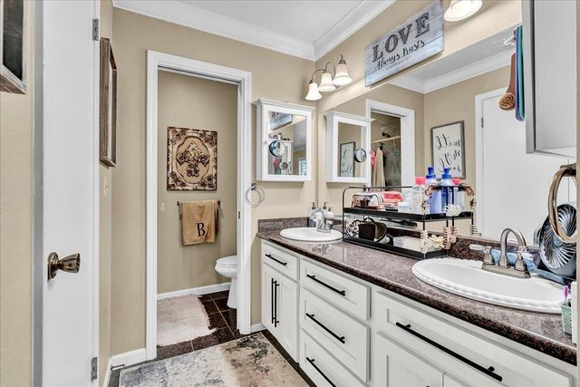 21544 Grangeville Boulevard, Lemoore, CA 93245