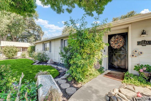 21544 Grangeville Boulevard, Lemoore, CA 93245