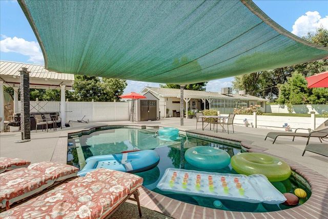 21544 Grangeville Boulevard, Lemoore, CA 93245