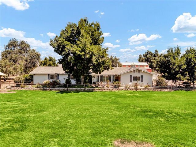 21544 Grangeville Boulevard, Lemoore, CA 93245