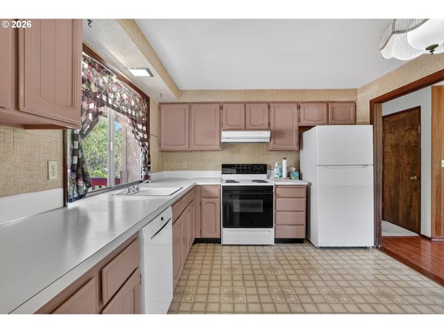 14870 Sw BONNIE BRAE St, Beaverton, OR 97007