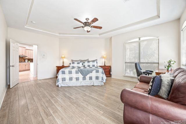 318 Legend Brz, San Antonio, TX 78260