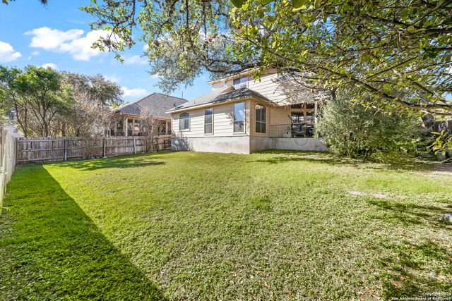 318 Legend Brz, San Antonio, TX 78260