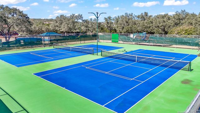 318 Legend Brz, San Antonio, TX 78260