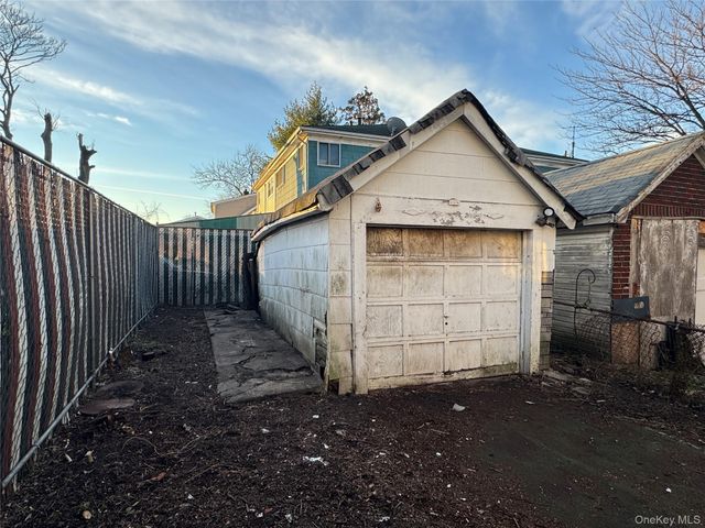 142-06 116th Avenue, Jamaica, NY 11436