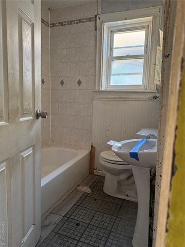 142-06 116th Avenue, Jamaica, NY 11436