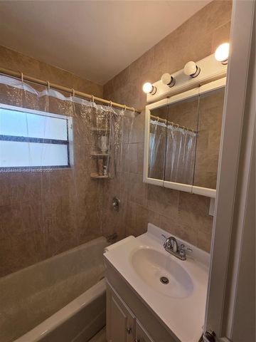 5465 N Andrews Avenue, Oakland Park, FL 33309