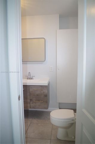 5465 N Andrews Avenue, Oakland Park, FL 33309