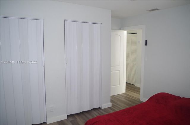 5465 N Andrews Avenue, Oakland Park, FL 33309
