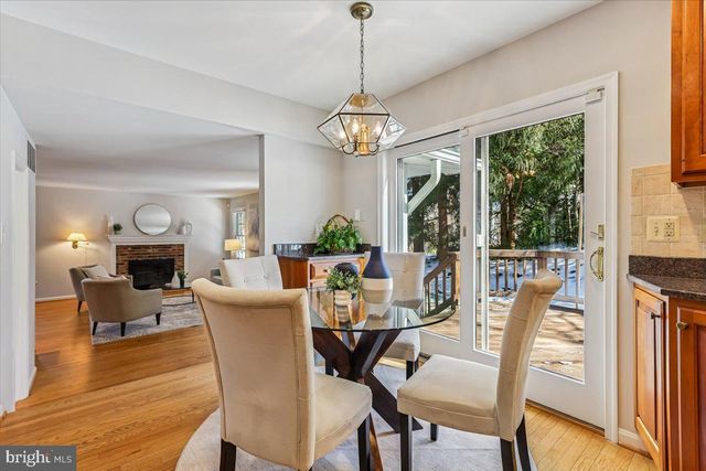 3105 MILLER HEIGHTS RD, Oakton, VA 22124