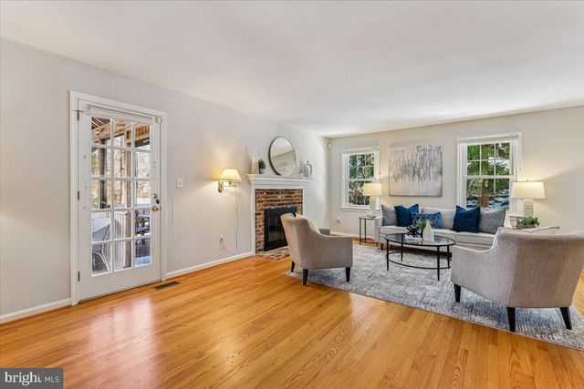 3105 MILLER HEIGHTS RD, Oakton, VA 22124