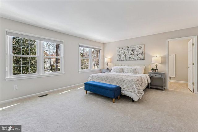 3105 MILLER HEIGHTS RD, Oakton, VA 22124