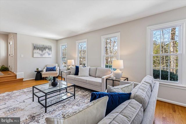 3105 MILLER HEIGHTS RD, Oakton, VA 22124