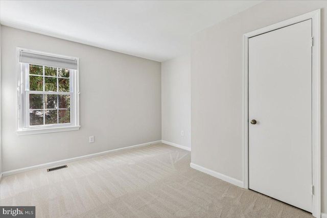 3105 MILLER HEIGHTS RD, Oakton, VA 22124