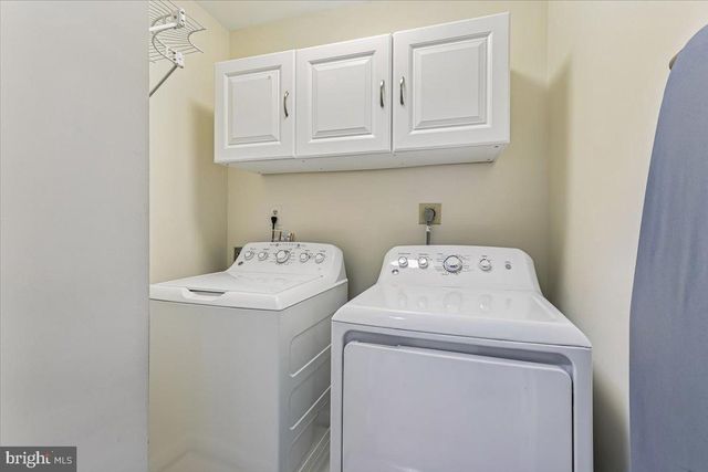 3105 MILLER HEIGHTS RD, Oakton, VA 22124